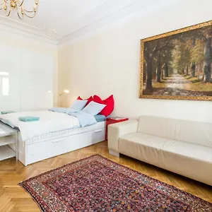 Beautiful Viennese Apartment